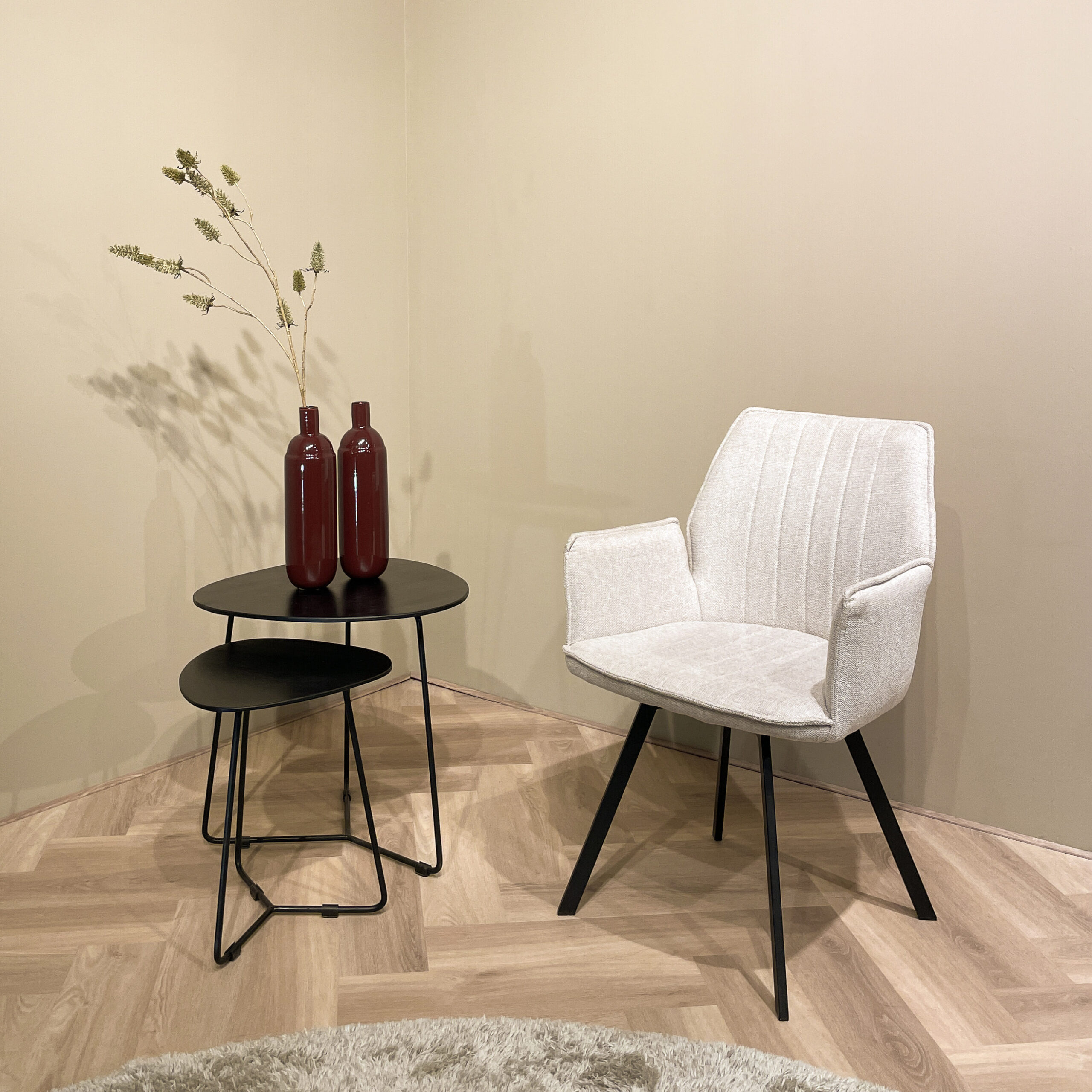 LivingFurn Eetkamerstoel 'Louise', Draaibaar kleur Beige - Afbeelding 2