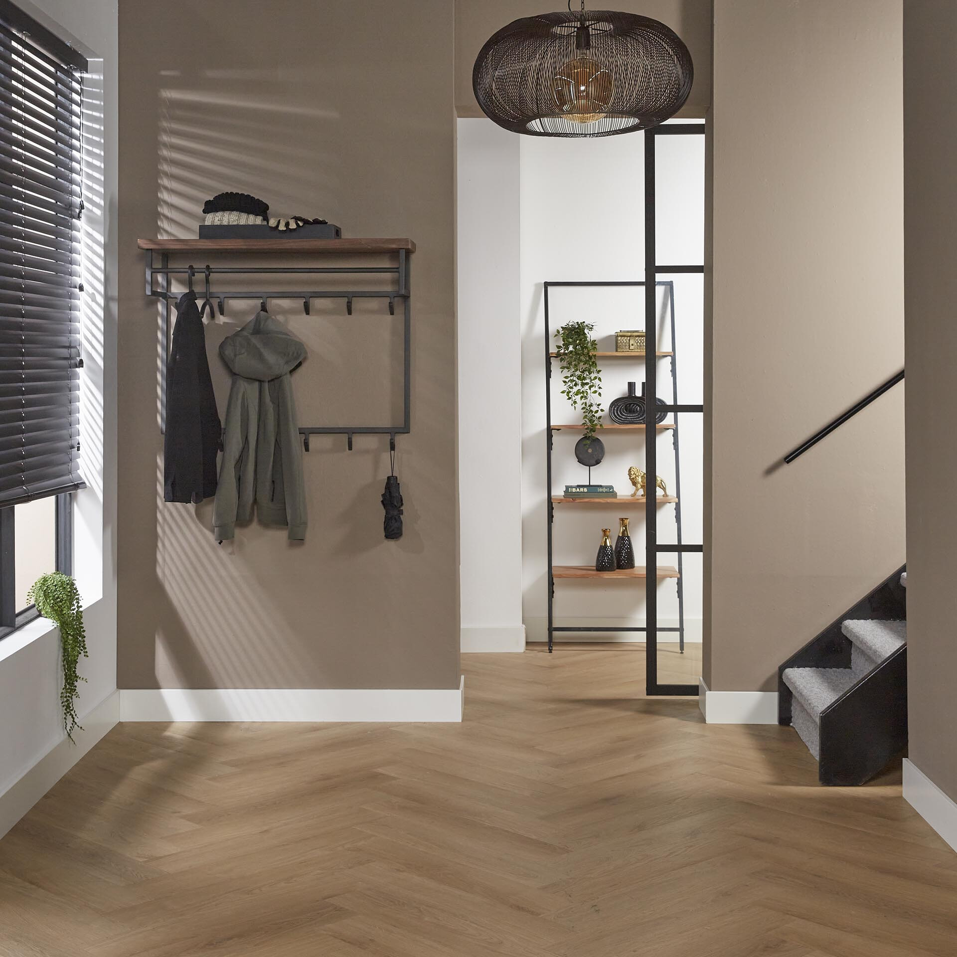 LifestyleFurn Kapstok 'Amadou' Saja notenhout, met 12 haken en plank - Afbeelding 5