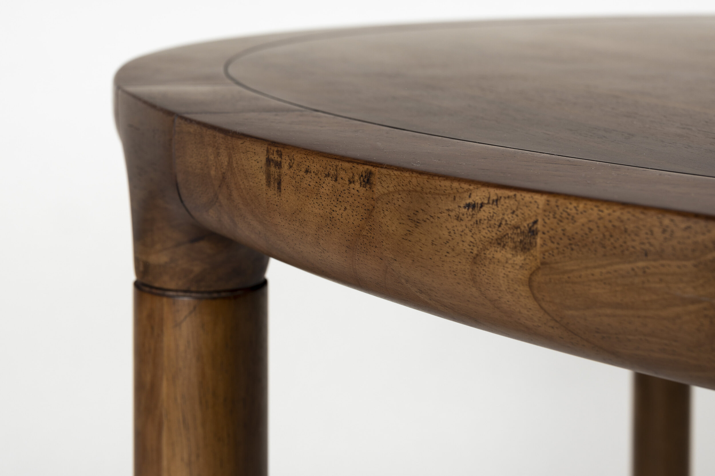 Zuiver Ronde Eettafel 'Storm' Walnoot en rubberhout, 128cm - Afbeelding 4