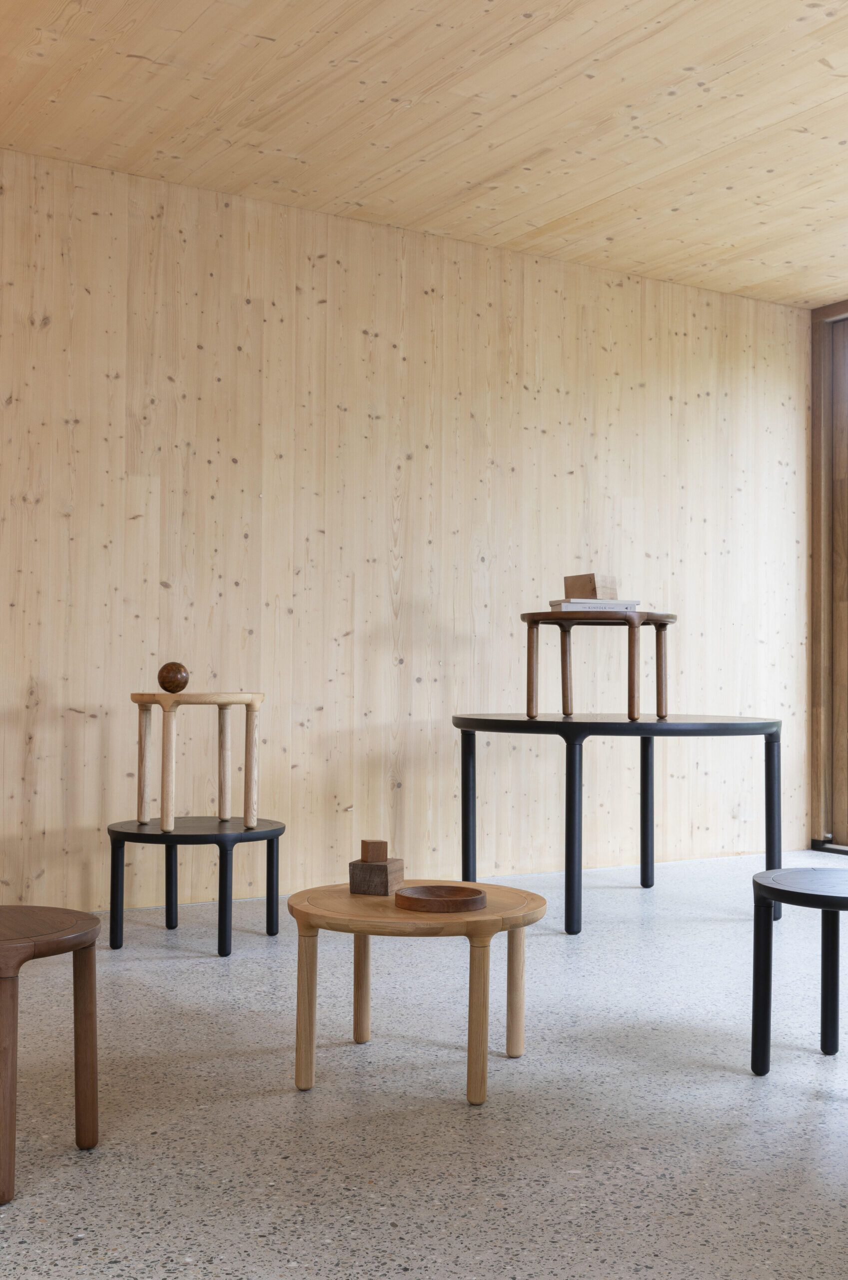 Zuiver Ronde Bijzettafel 'Storm' Eikenhout, 45cm, kleur Naturel - Afbeelding 6