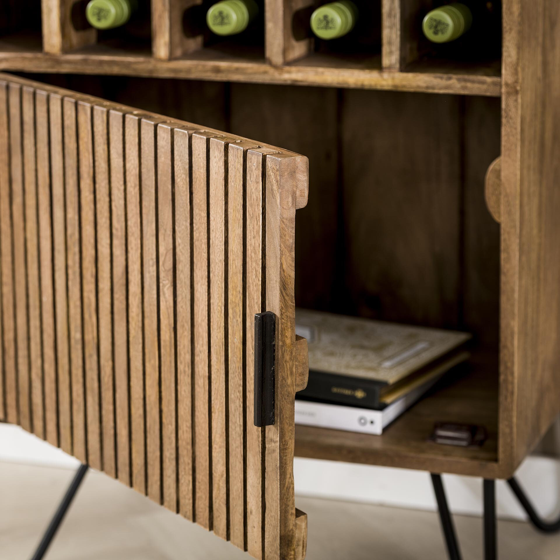 Wijnkast 'Twiggy' Mangohout, Voor 15 flessen - Afbeelding 4