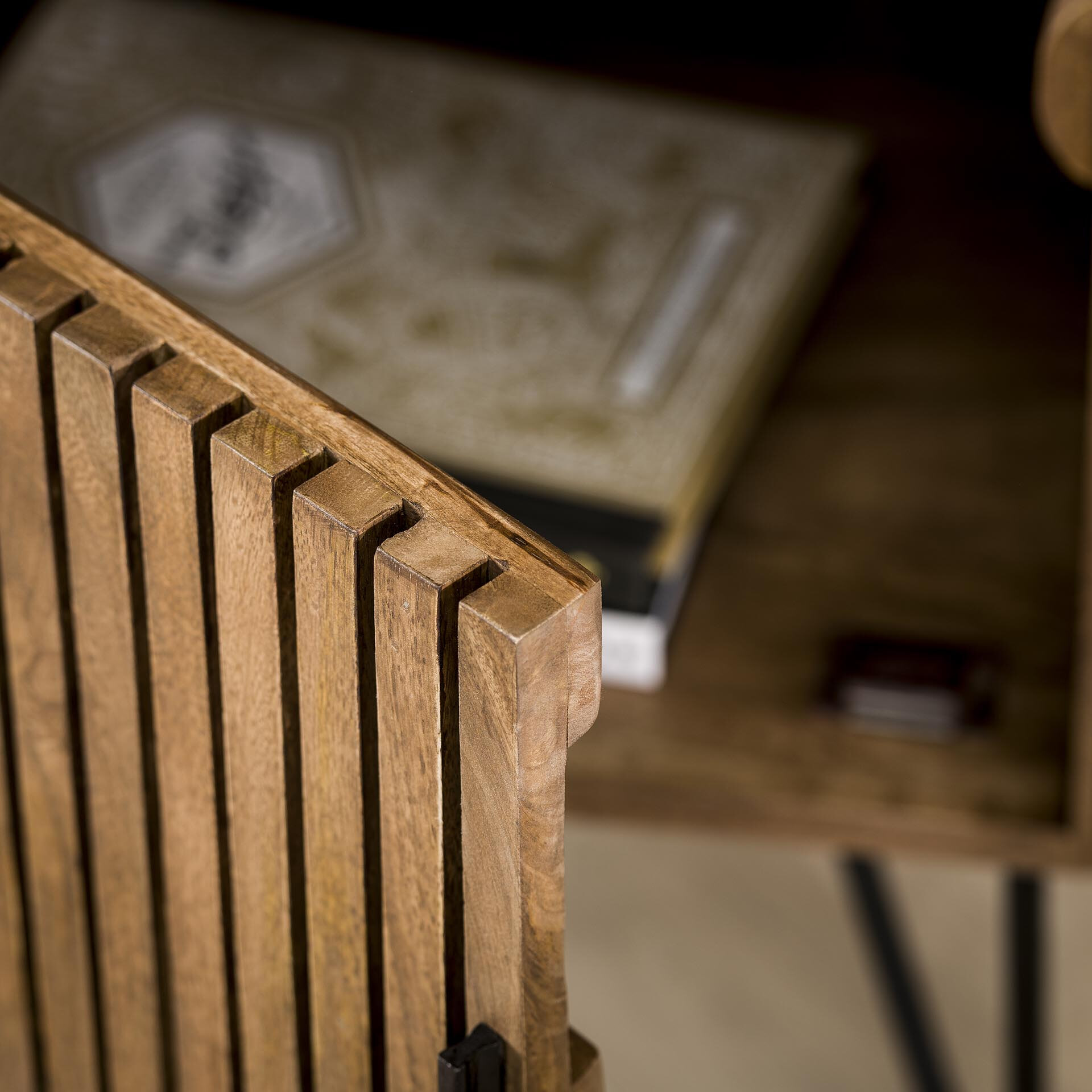 Wijnkast 'Twiggy' Mangohout, Voor 15 flessen - Afbeelding 6