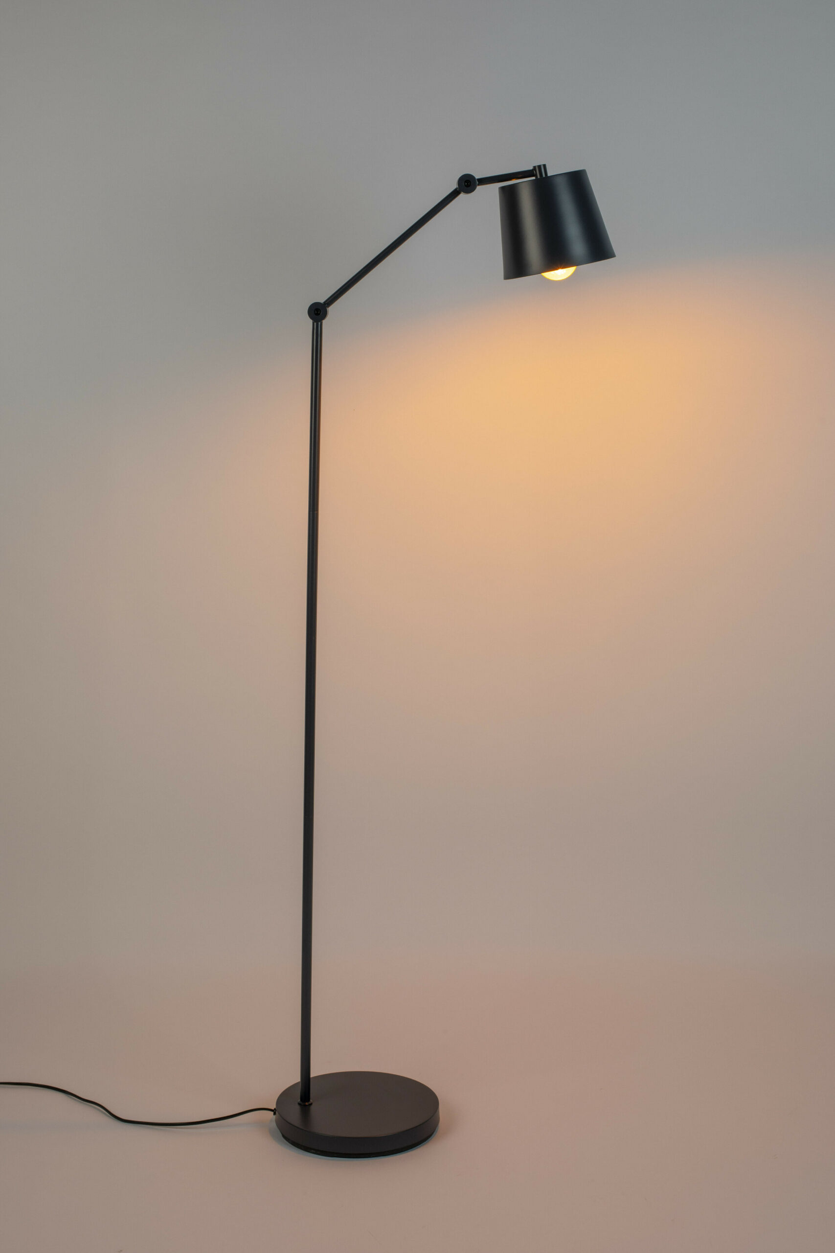 ZILT Vloerlamp 'Bret' 124cm hoog, kleur Zwart - Afbeelding 5