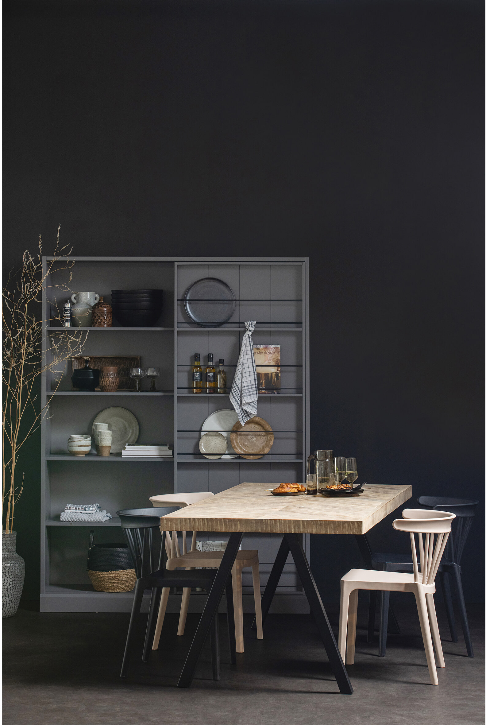 WOOOD Eettafel 'Tablo' Mangohout Visgraat, met 2-standen poot, 200 x 90cm - Afbeelding 2