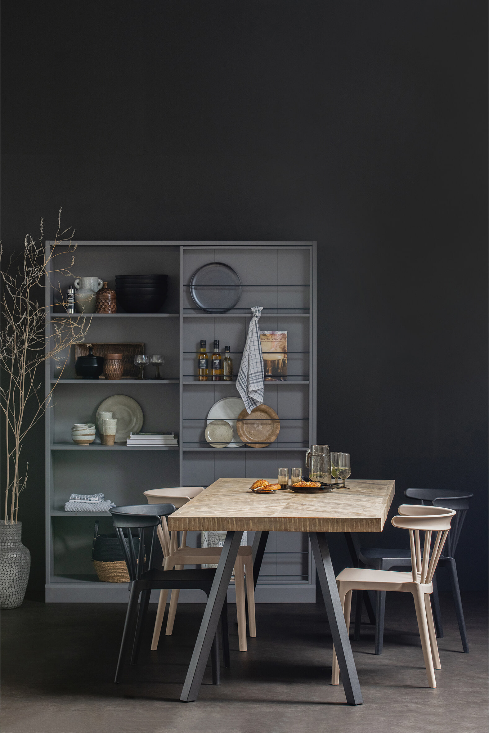 WOOOD Eettafel 'Tablo' Mangohout Visgraat, met 2-standen poot, 200 x 90cm - Afbeelding 3