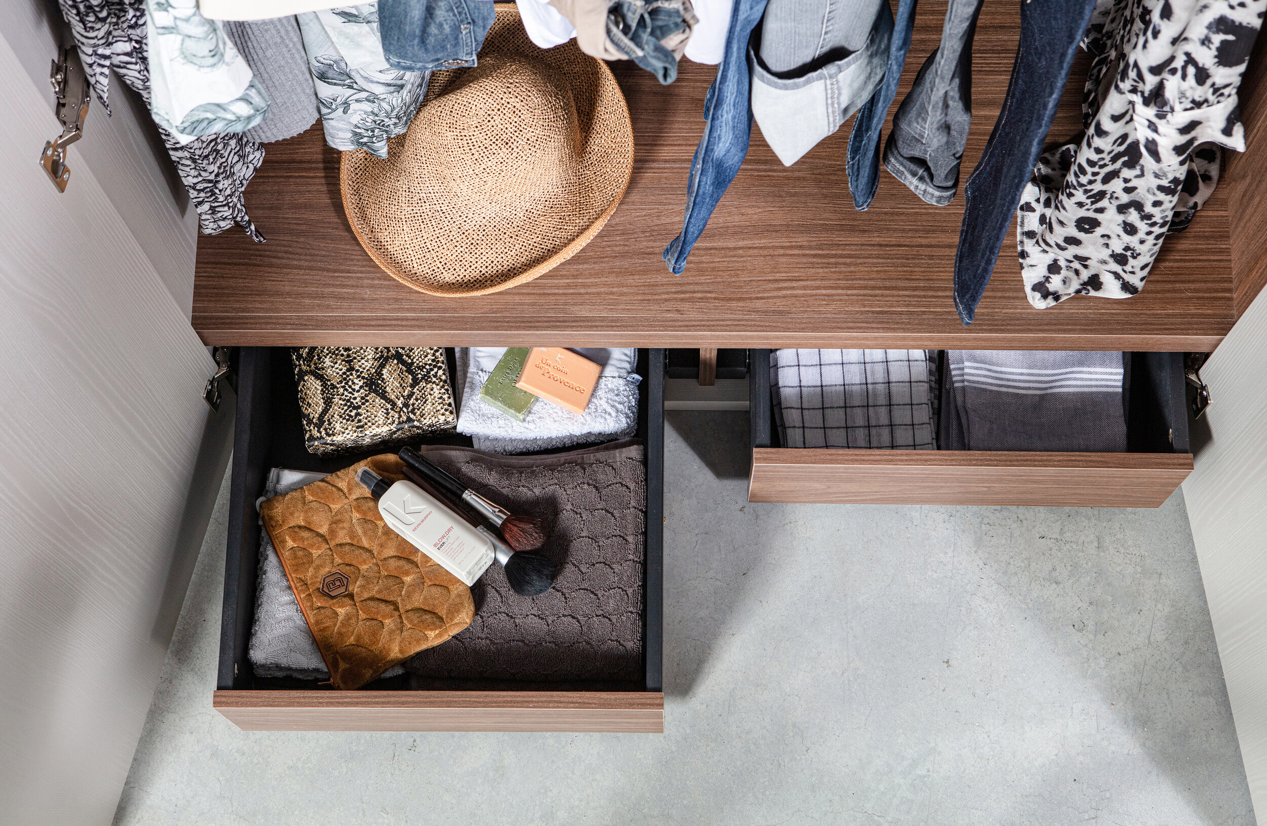 WOOOD Kledingkast 'Rens' 3-deurs, kleur Pebble Grey - Afbeelding 7