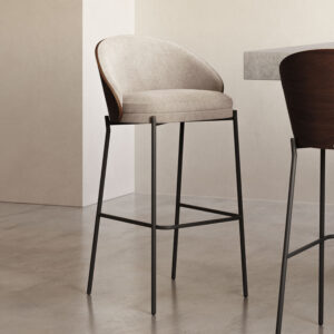 Kave Home Barkruk 'Eamy' Essenhout, kleur Lichtbruin (zithoogte 65cm)