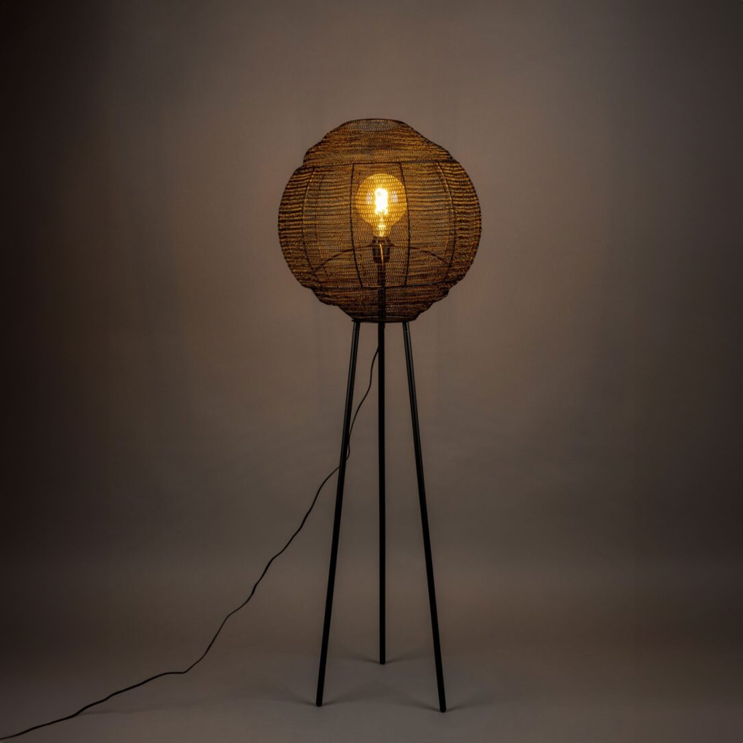 Dutchbone Vloerlamp 'Meezan' 142cm, kleur Zwart